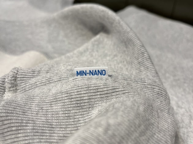 BEAMS - Champion × MIN-NANO × BEAMS 別注 ArchLogo の+