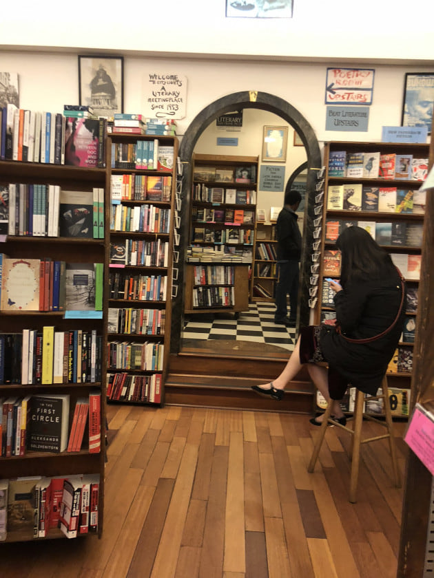 City Lights Bookstore〜 旅の思い出と共にご紹介♡｜ビームス ボーイ