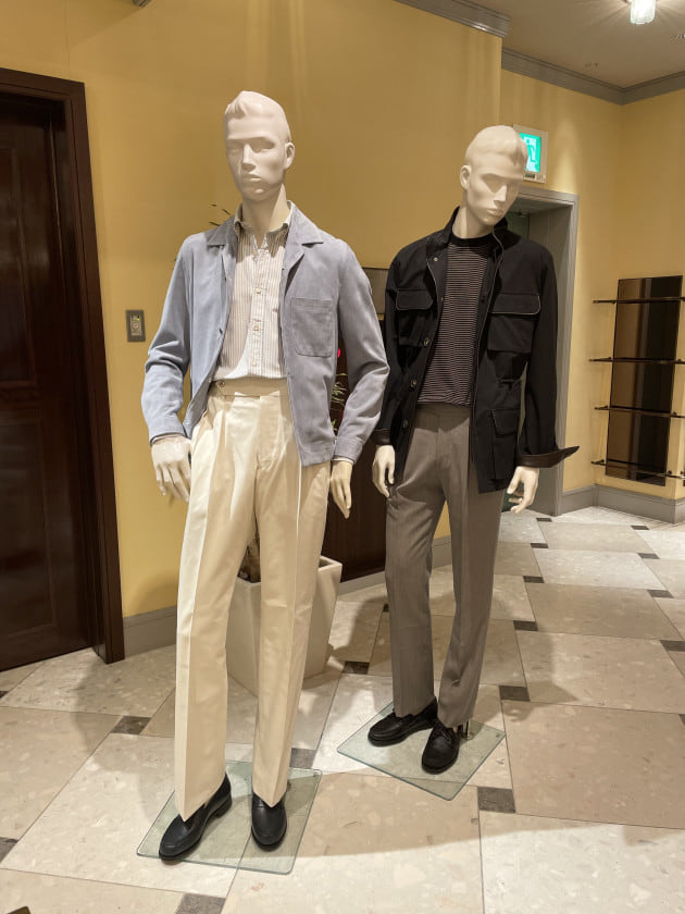 『Made in Italy leather』