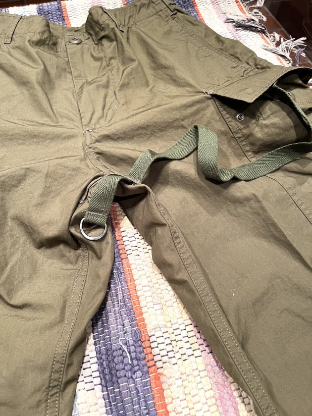 BEAMS PLUS 〜military cargo pants〜｜ビームス プラス 丸の内｜BEAMS