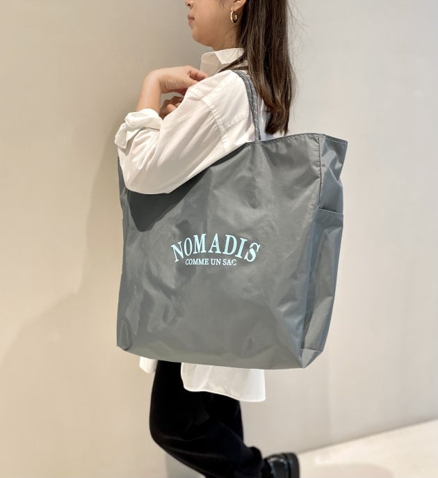 カラー【新品タグ付き】ノマディス×ビームス 別注SAC リバーシブル