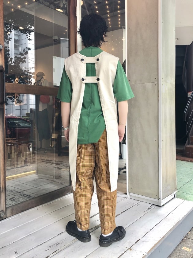 色も着方も、、迷っちゃう♡エプロンワンピース！｜ビームス