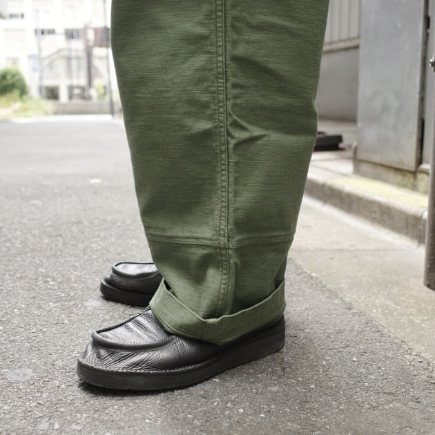 orSlow × fennicaの、新たなアイテム“Swiss Army Over Pants”｜fennica
