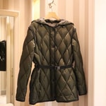 新作MONCLERをご紹介❶