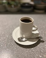 【うまいコーヒーを飲んでいるのはだれだ？】Vol.1