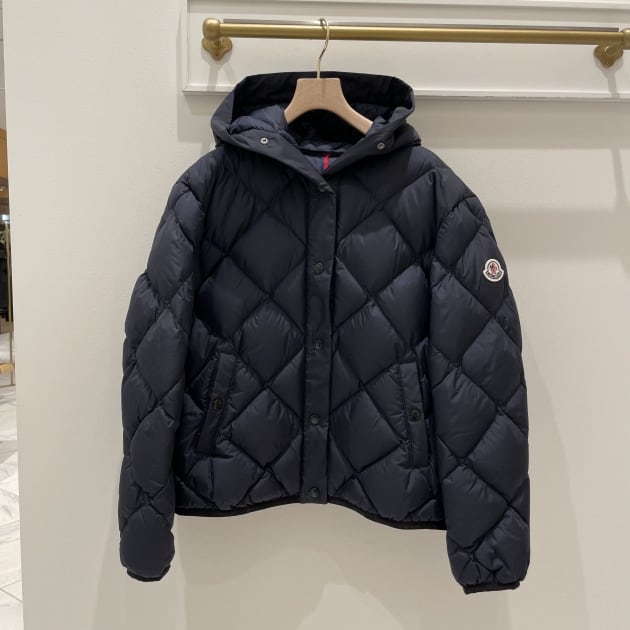 サイズ0希少サイズですMONCLER モンクレール ダウン ショートダウン レディース