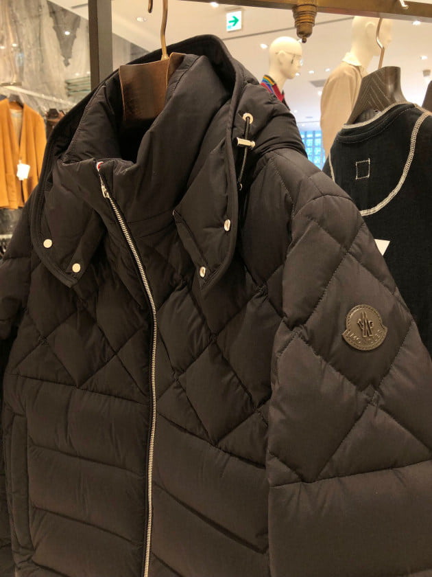 MONCLER〉原宿で見つけた新作のダウンジャケットを。｜ビームス 銀座