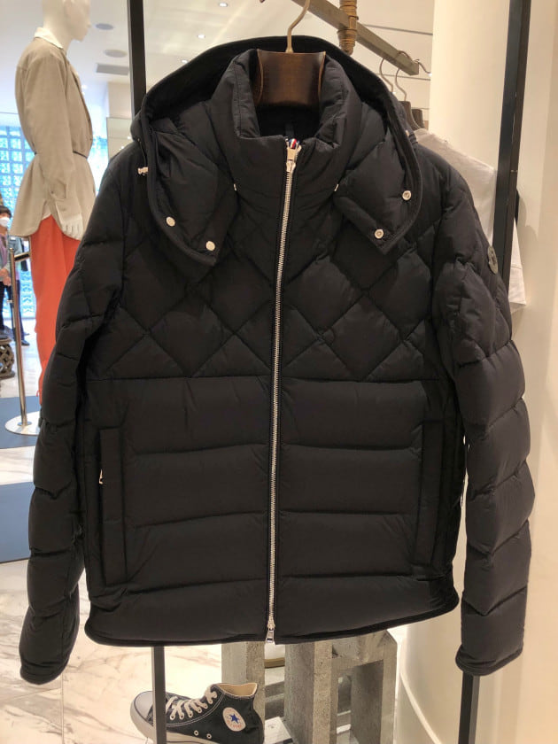 MONCLER〉原宿で見つけた新作のダウンジャケットを。｜ビームス 銀座｜BEAMS