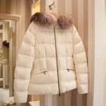 人気定番MONCLERをご紹介❷