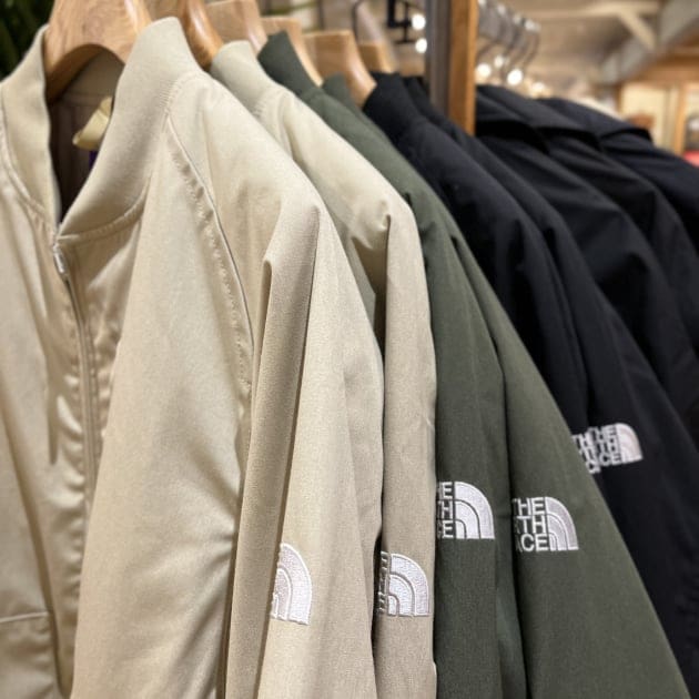 マーモット別注品！THE NORTH FACE マウンテンフィールド ジャケット