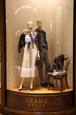 レザーを着こなす2人 ②