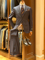 スーツスタイル