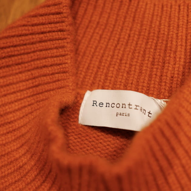 気になる新入荷 ＜RENCONTRANT＞のカシミヤ モックネックニット