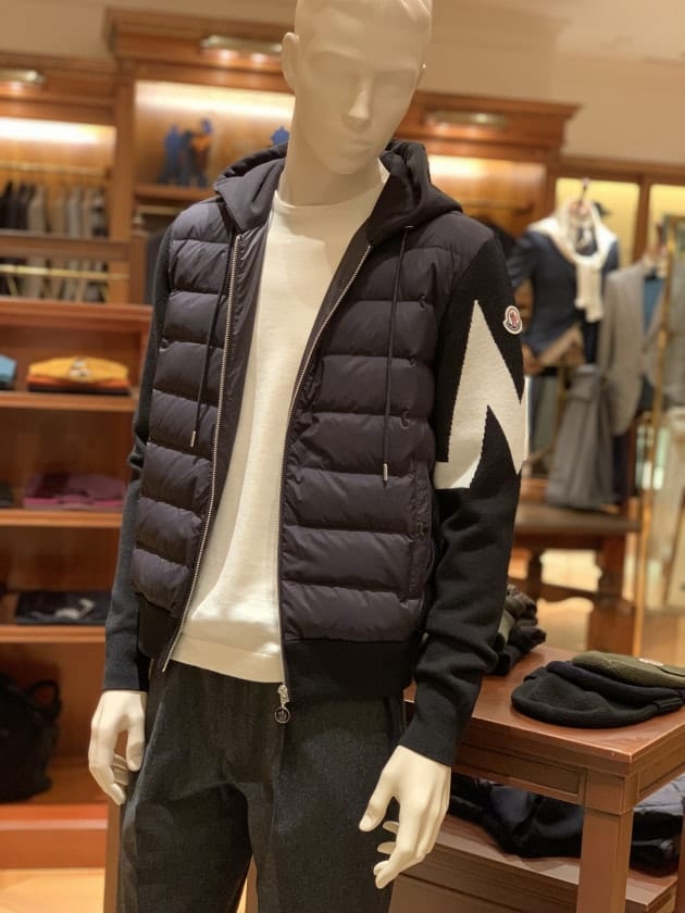 MONCLER ニットダウンおそらく2だと思われます