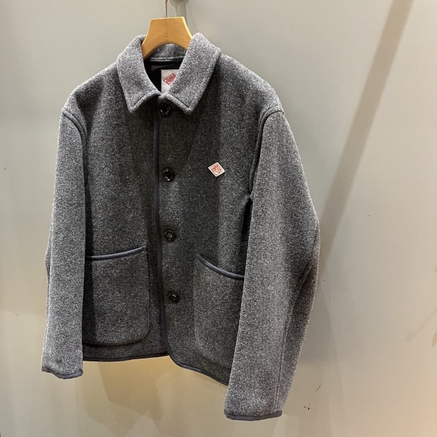 DANTONのコートには。