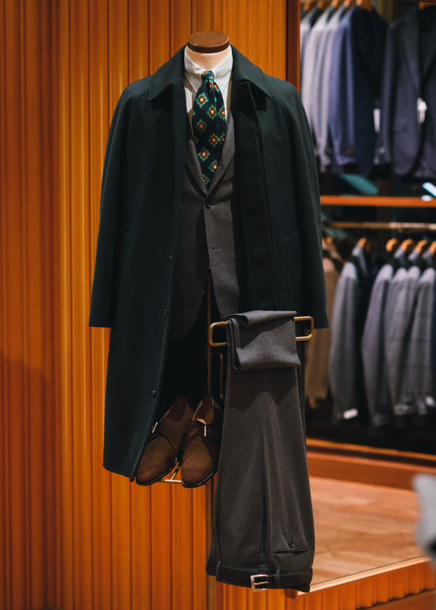 MACKINTOSH〉深みのある一着｜ビームス ライフ 横浜｜BEAMS