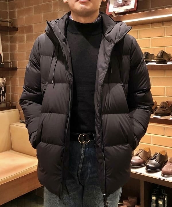 BEAMS F〉全て揃えたくなるベーシックなモックネックニットを