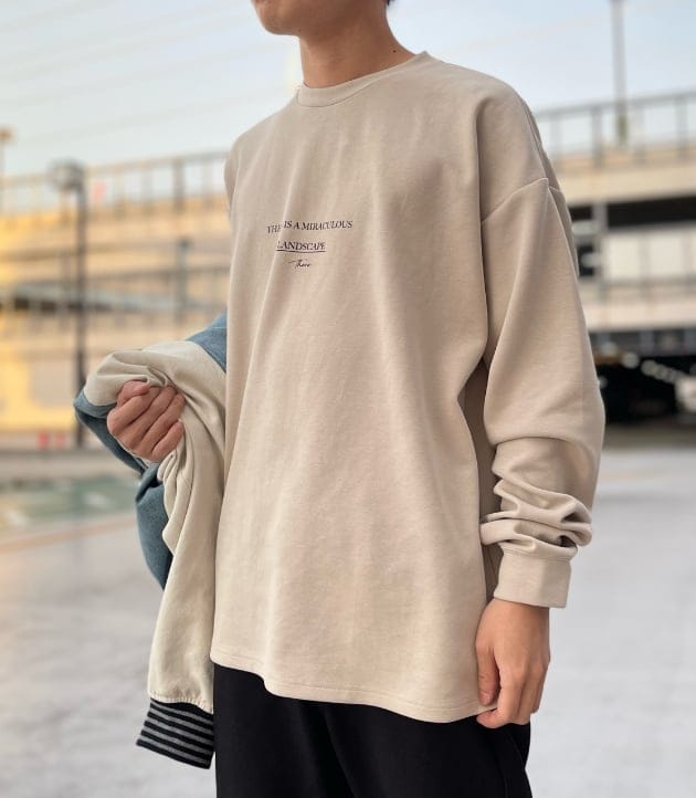 ダンボール プリント ロングスリーブ ビッグ Tシャツ｜ビームス