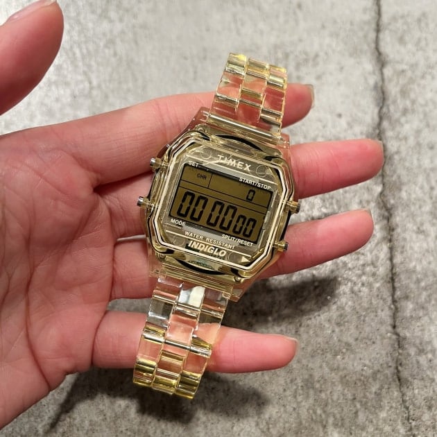 本日発売！1年ぶりの、＜TIMEX＞別注アイテム！｜ビームス