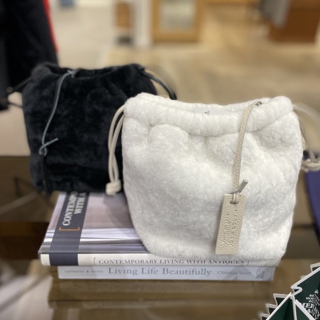 ギフトにもおすすめ！冬のバッグ