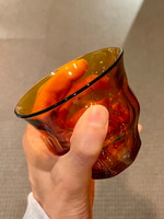 ぐにゃ。グニャ。ほろ酔いグラス。