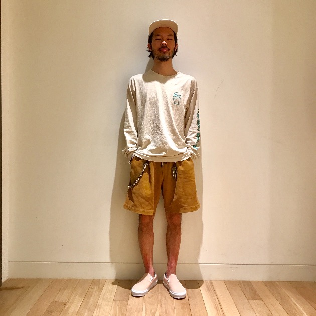 ＜VANS＞