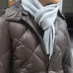＜Johnstons（ジョンストンズ）＞カジュアルに巻きませんか？