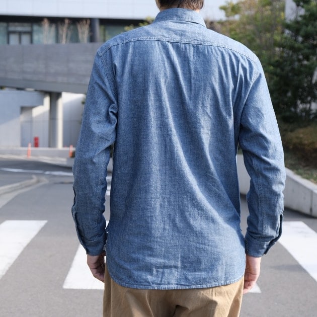 男のワードローブに欠かせない”Chambray Shirt”｜BEAMS PLUS（ビームス