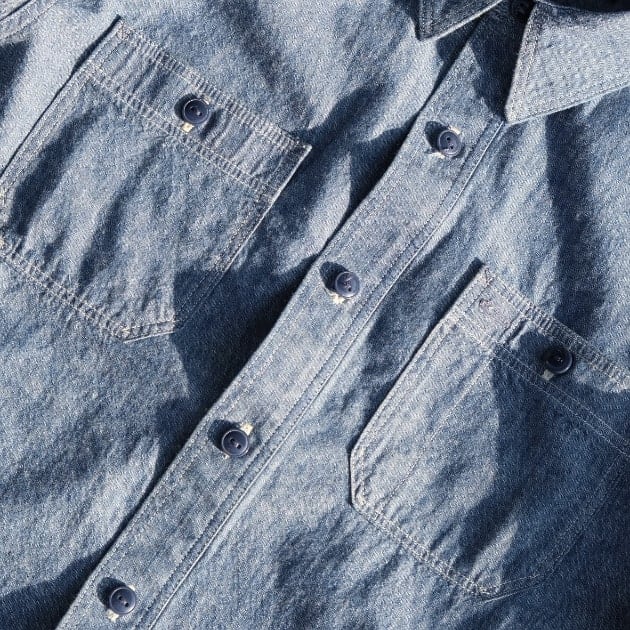 男のワードローブに欠かせない”Chambray Shirt”｜BEAMS PLUS（ビームス