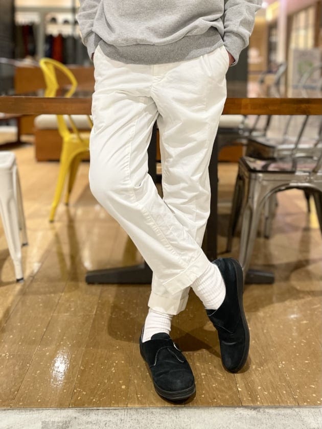 BEAMS PLUS オフホワイト チノパン Mサイズ BEAMS PLUS（ビームス プラス）2 Pleats Tapered Twill（パンツ