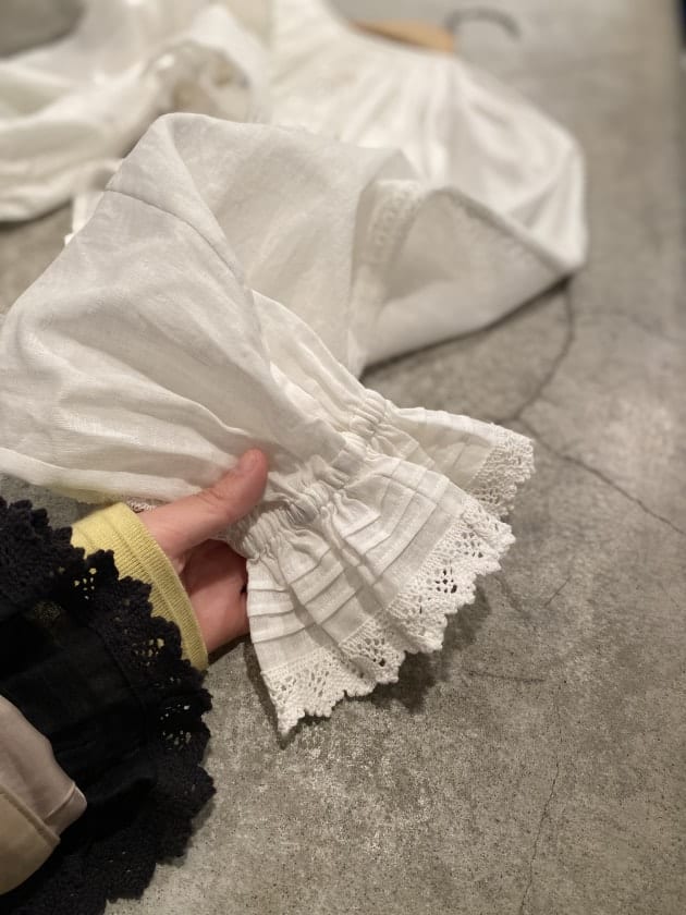 贅沢なギャザーに、うっとり。｜ビームス ボーイ 原宿｜BEAMS