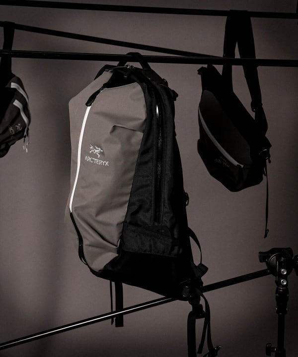 ARC'TERYX × BEAMS / 別注 ARRO 22 ReBIRD（TM）Backpack】｜ビームス