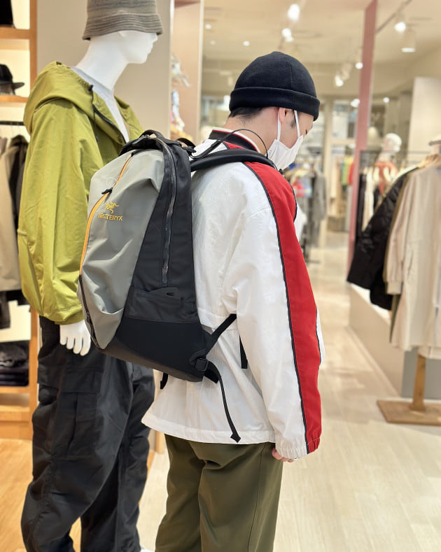 特別プライス ARC'TERYX × BEAMS / 別注 ARRO 22 ReBIRD | www