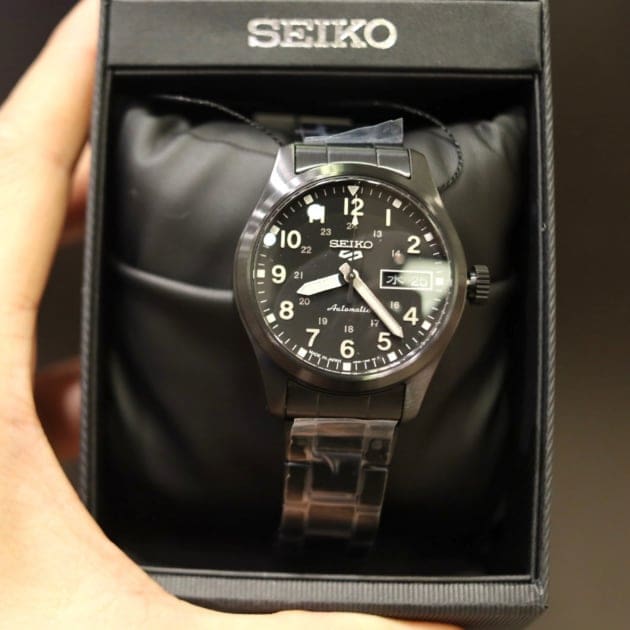 消費税無し Seiko 5 Sports × BEAMS / 別注フィールドウォッチ/黒