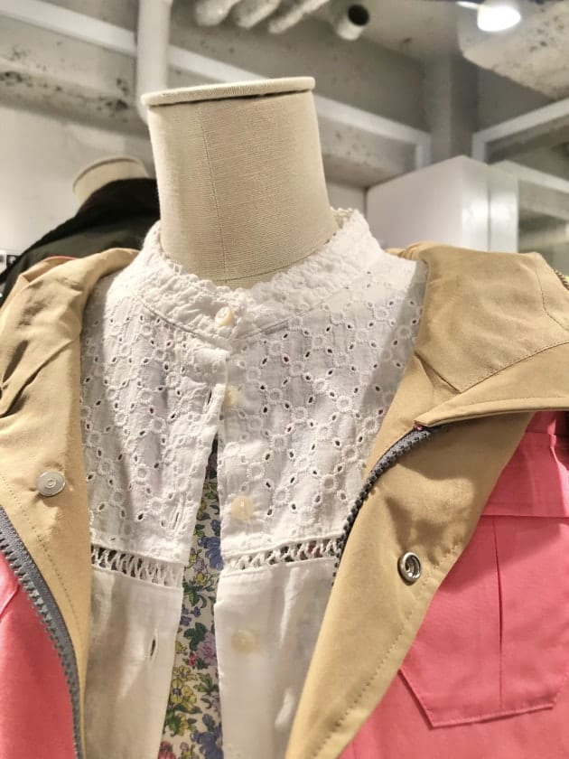 上品なスタイル クラシックなカットワークレースにうっとり、、、♡｜ビームス トップス