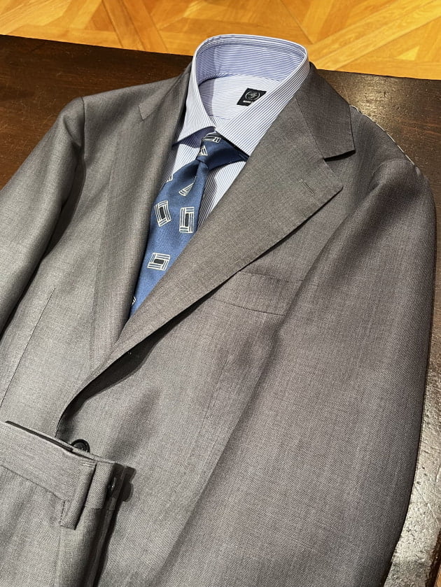 世界でBEAMSだけ。〈DORMEUIL〉