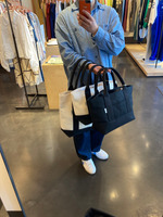 トートバッグっていいですよね。