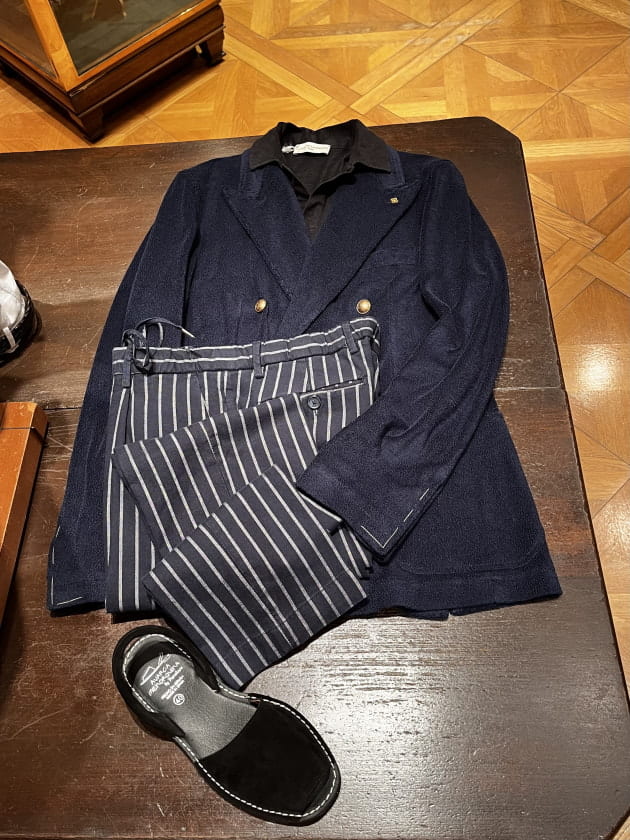 極美品 TAGLIATORE VESVIO ブロックチェック ブレザー 44 極美品 TAGLIATORE VESVIO ブロックチェック ブレザー 44 - メルカリ