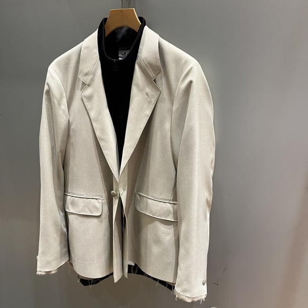 試着のみ別注ビームス、onトラックジャケット 永遠なトラックジャケットには。｜ビームス 鹿児島｜BEAMS