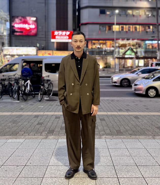 BEAMS PLUS ジャケット/トラウザーズ　セットアップ コンフォートなセットアップ｜ビームス 天王寺｜BEAMS