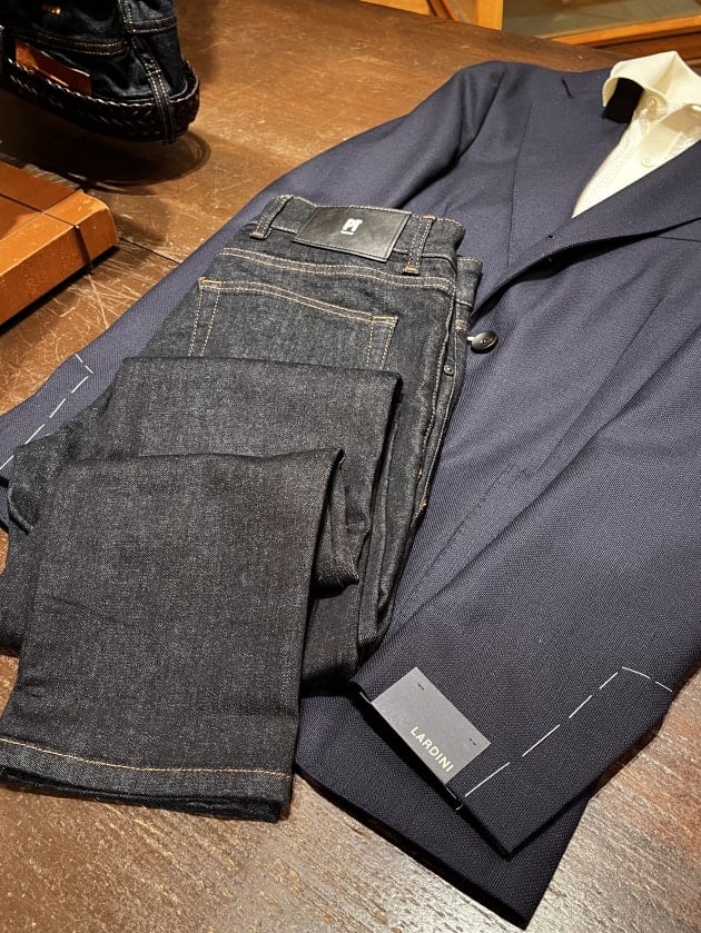 超ベーシックなNAVYジャケット。〈LARDINI〉｜ビームス ハウス 六本木｜BEAMS