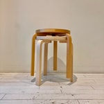 ARTEK STOOL60の新旧スタンダード