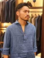 ORIANの秀逸プルオーバーシャツ。