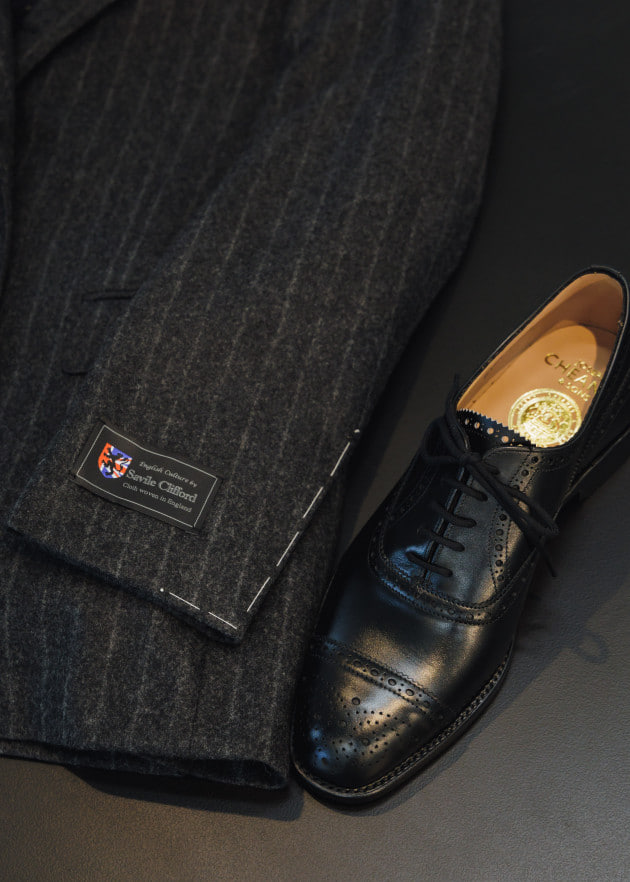 先見せエーダブ〜〈CHEANEY〉セミブローグシューズ〜｜BEAMS F