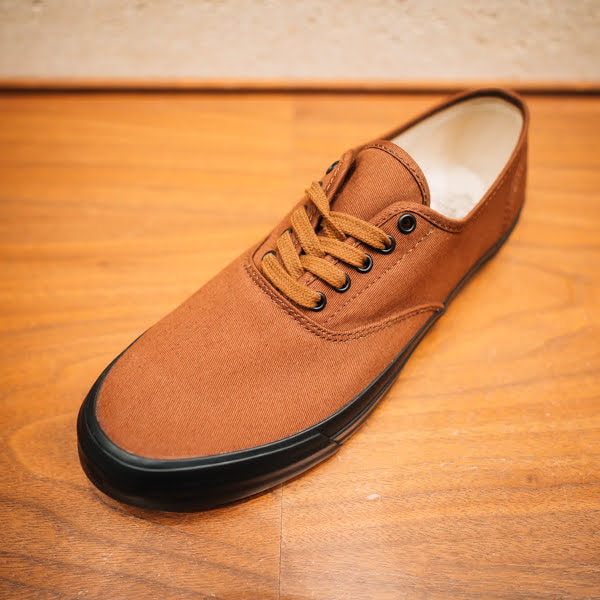 SPERRY TOP-SIDER × BEAMS PLUS 】別注スニーカーのコーディネート
