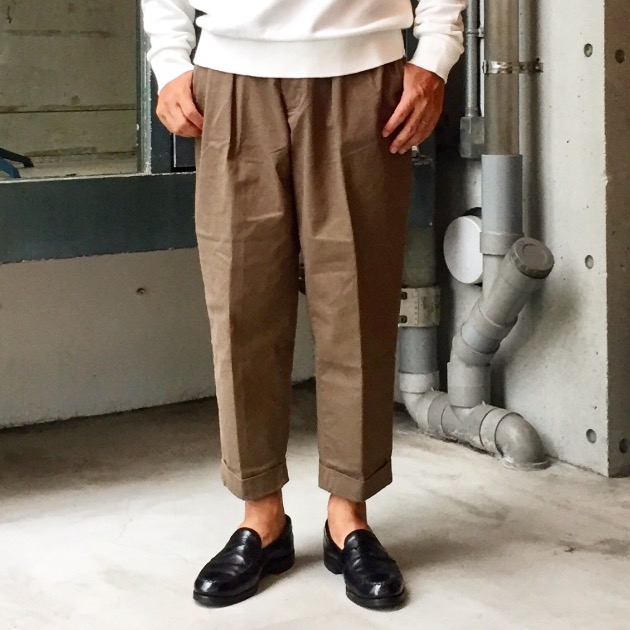 BEAMS PLUS ビームスプラス 2プリーツチノパンツ オリーブ S メンズ