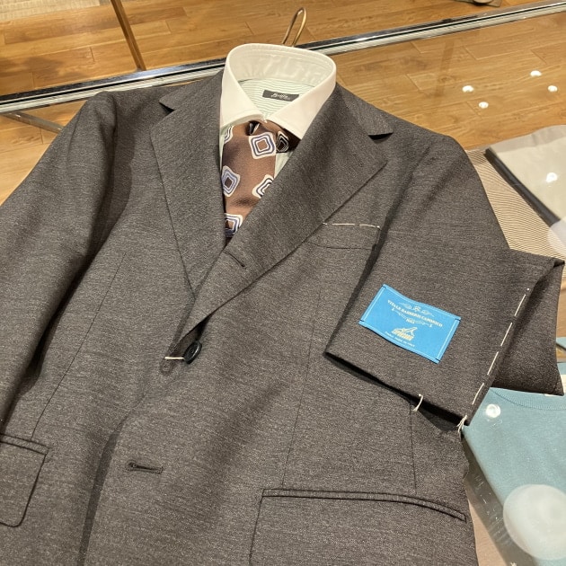 【美品】BEAMS F / CANONICO ソリッド スーツ BEAMS F（ビームスF）CANONICO ブラック スーツ（スーツ