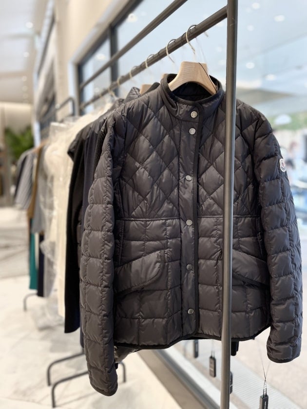 MONCLER 】店内の様子をご紹介〜！｜ビームス ハウス なんば｜BEAMS