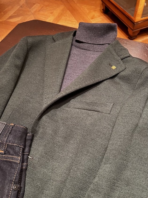 【かがみもち 様】TAGLIATORE×BEAMS ニット調2Bジャケット 素敵なニットジャケット。〈TAGLIATORE〉｜ビームス ハウス 六本木｜BEAMS