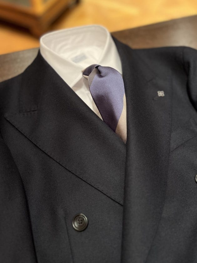 色っぽい、NAVYソリッドジャケット。〈TAGLIATORE〉|ビームス 色っぽい、NAVYソリッドジャケット。〈TAGLIATORE〉|ビームス